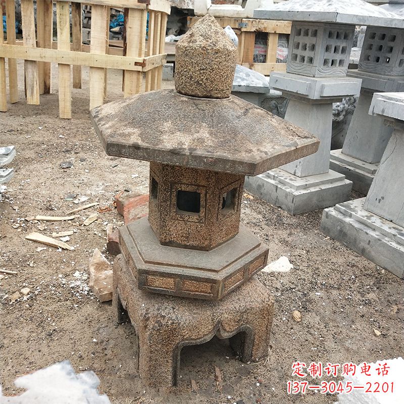 湖南古雅时尚仿古石灯笼雕塑
