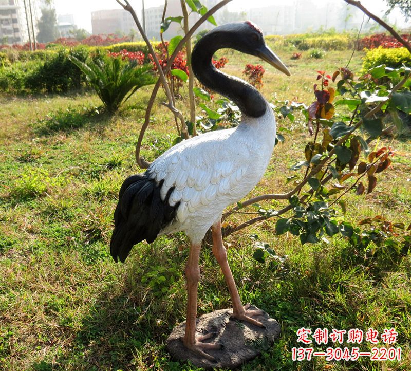 湖南飞行的仙鹤雕塑