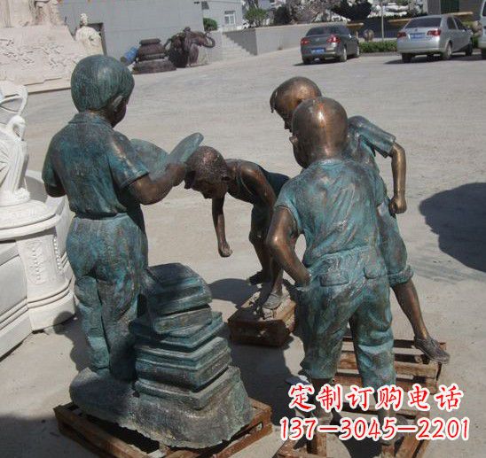 湖南童话般的梦幻小孩铜雕塑