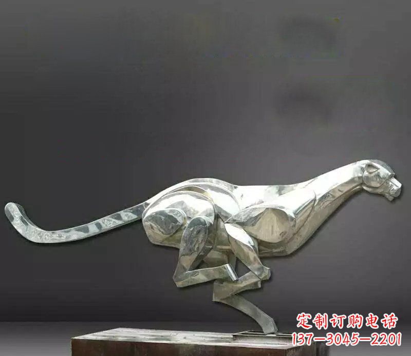 湖南公园不锈钢奔跑的豹子动物雕塑