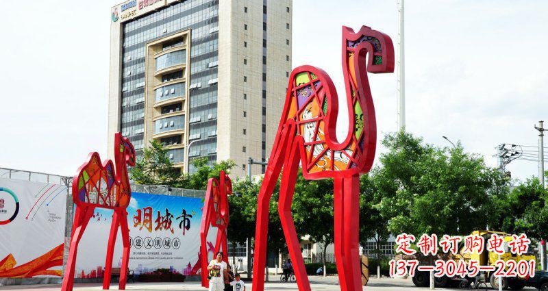 湖南公园不锈钢抽象骆驼动物雕塑
