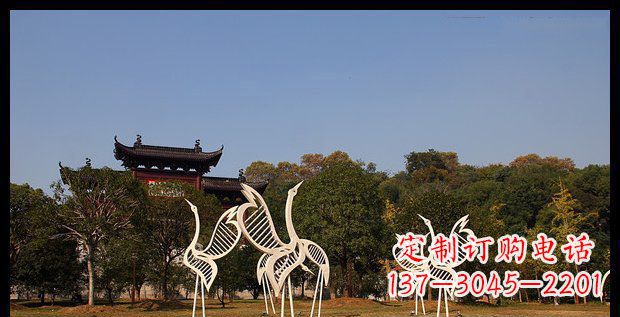 湖南中领雕塑的精美不锈钢仙鹤雕塑