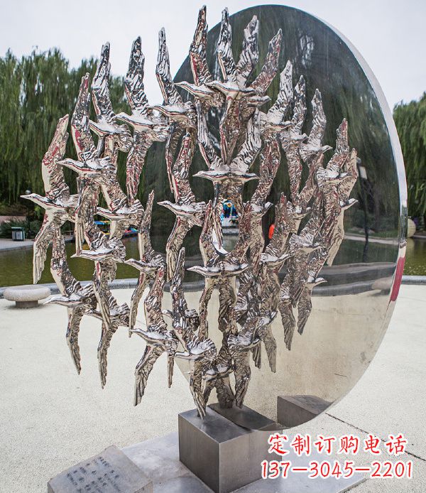 湖南欣赏鸽子轻盈的美丽——不锈钢动物鸽子雕塑