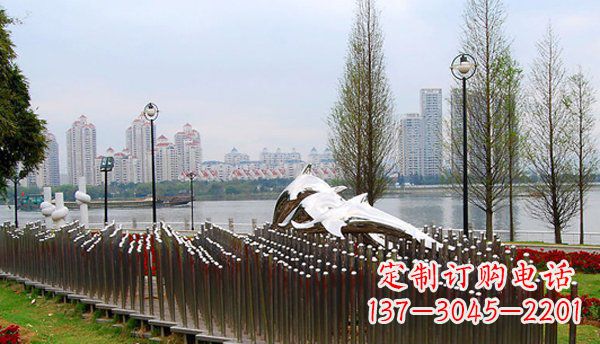 湖南动物主题不锈钢海豚雕塑