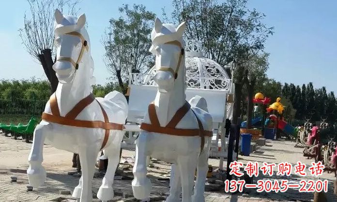 湖南公园不锈钢马车雕塑