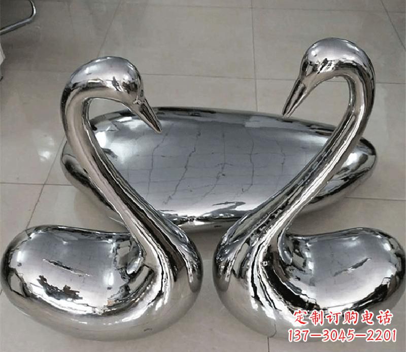 湖南高端定制不锈钢天鹅雕塑