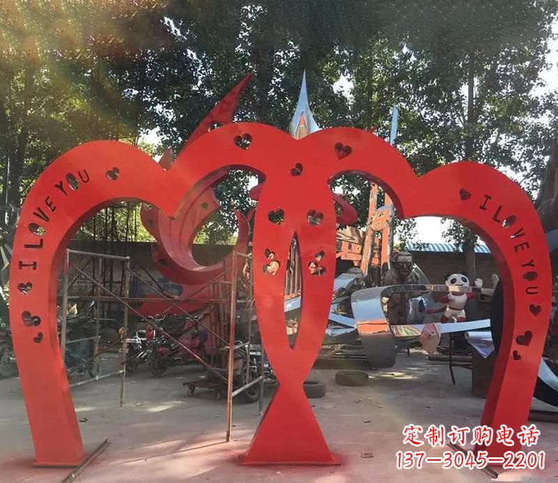 湖南中领雕塑新款不锈钢心形拱门雕塑