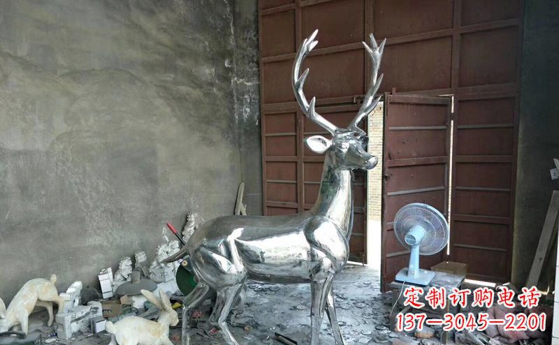 湖南艺术精美的不锈钢鹿装置雕塑