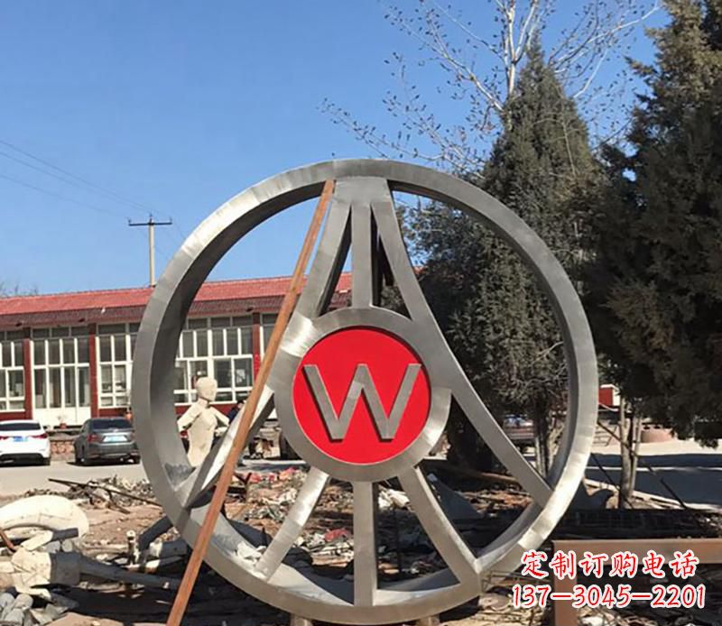 湖南精美的不锈钢圆球字母景观雕塑