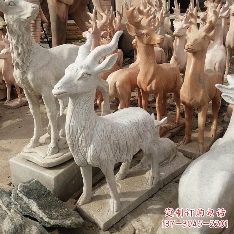 湖南公园草坪动物摆件石雕羊