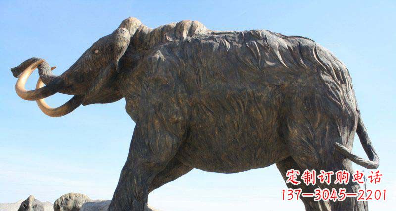 湖南公园抽象大象动物铜雕