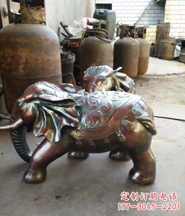 湖南 精美的铜质大象招财雕塑