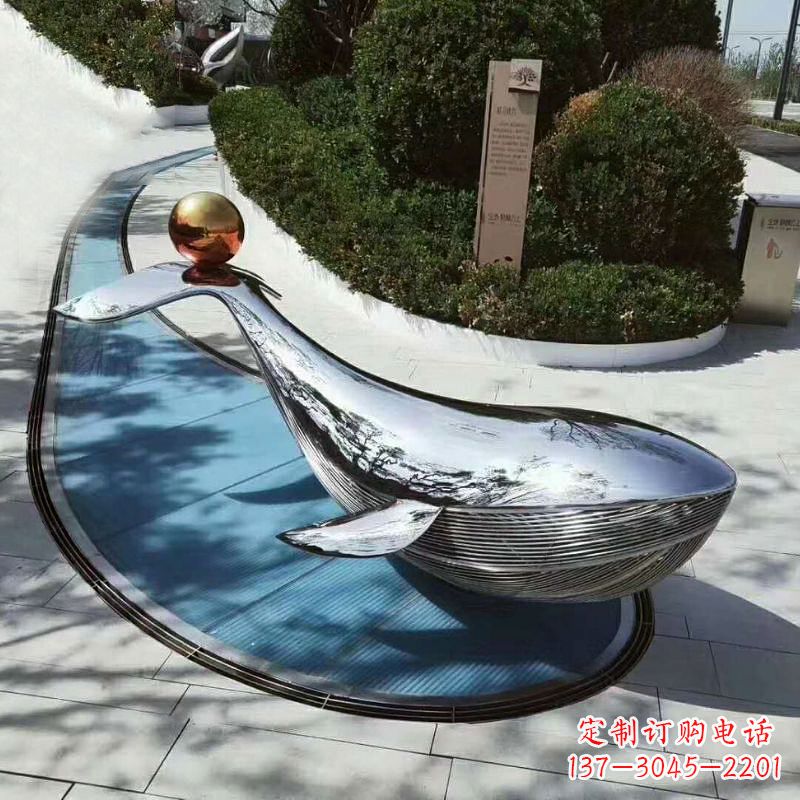 湖南大型不锈钢镜面鲸鱼景观雕塑摆件