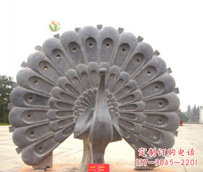 湖南风格独特的孔雀石雕