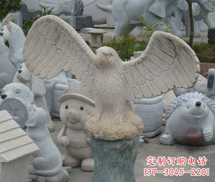 湖南令人叹为观止的老鹰石雕