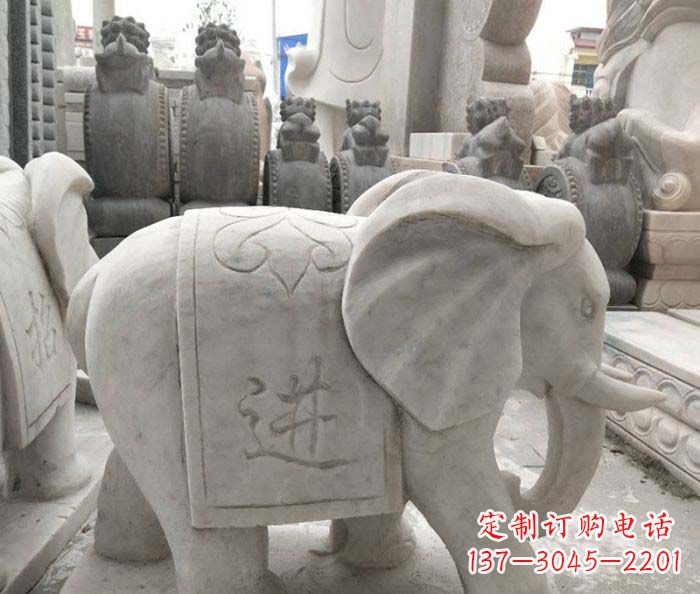 湖南公园动物石雕小象