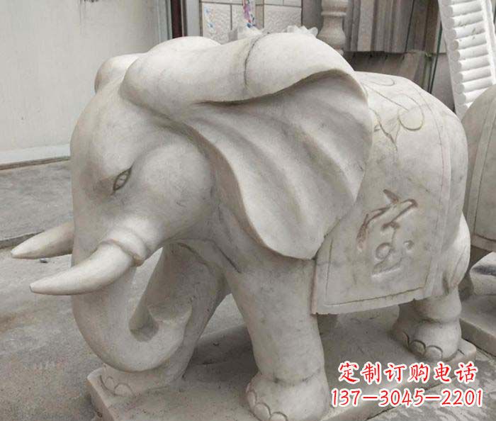 湖南中领雕塑象征招财的精致大象石雕