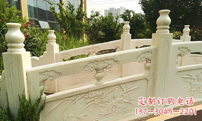 湖南公园汉白玉石拱桥 (3)
