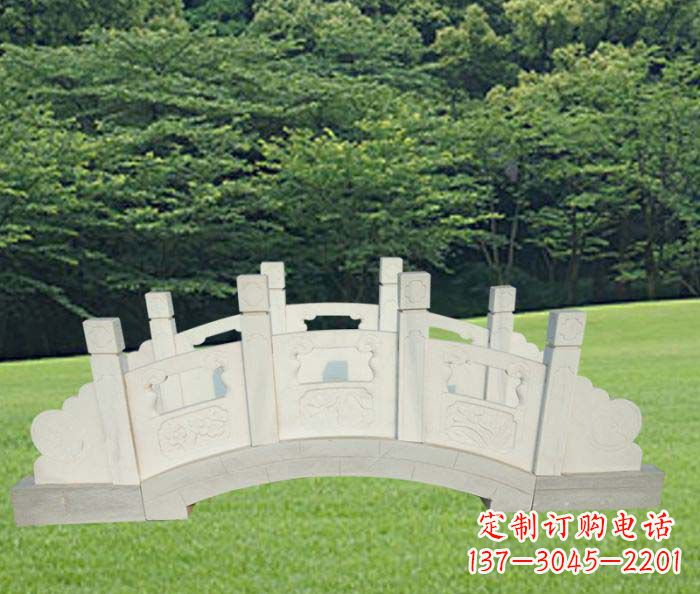 湖南公园汉白玉石拱桥