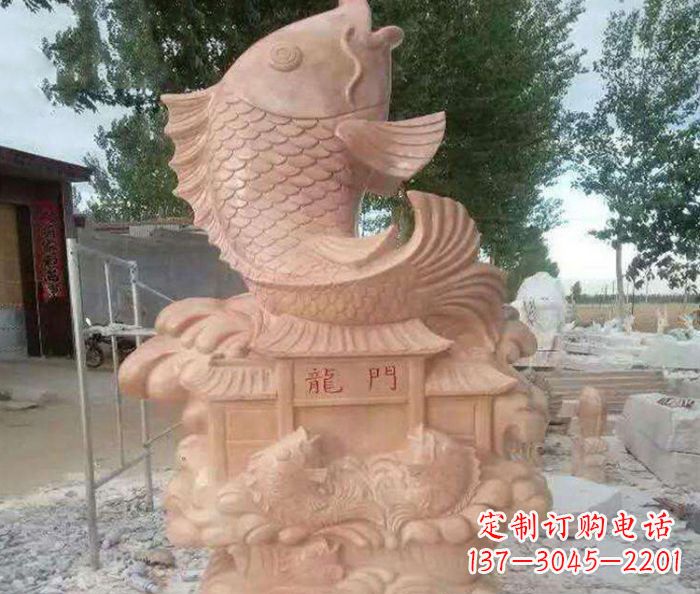 湖南公园景观晚霞红石雕鱼喷泉 (2)