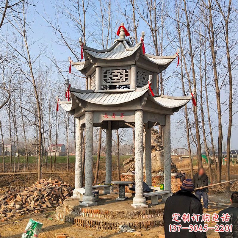 湖南和谐统一的双层石雕凉亭