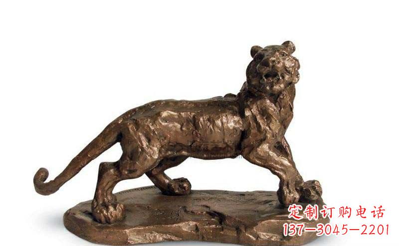 湖南老虎铜雕中领雕塑为您打造精致细腻的雕塑作品