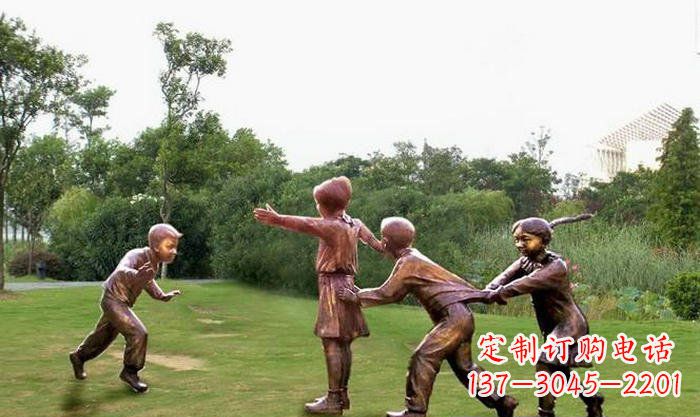 湖南风格多变的老鹰雕塑