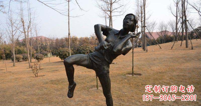 湖南优雅美丽,练武女孩铜雕