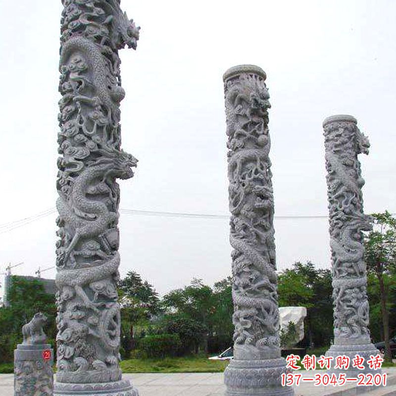 湖南公园龙柱雕塑