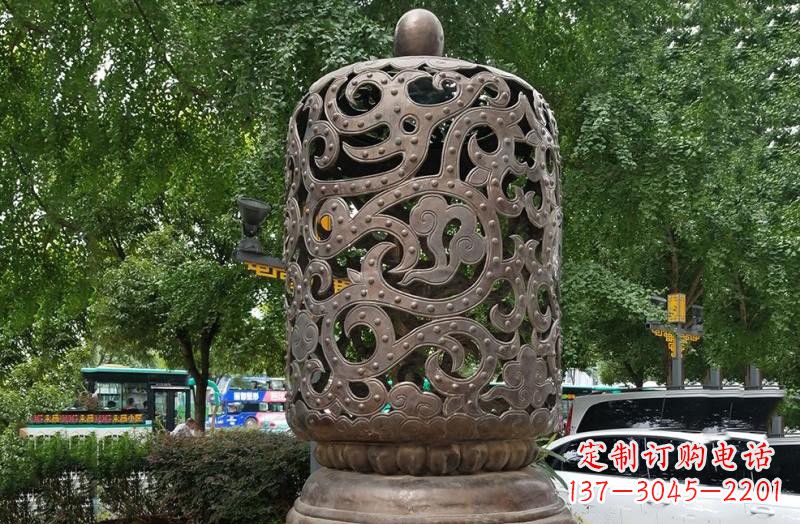 湖南浪漫精致镂空灯笼铜雕
