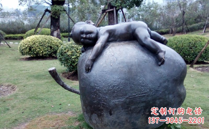 湖南精致可爱的苹果雕塑