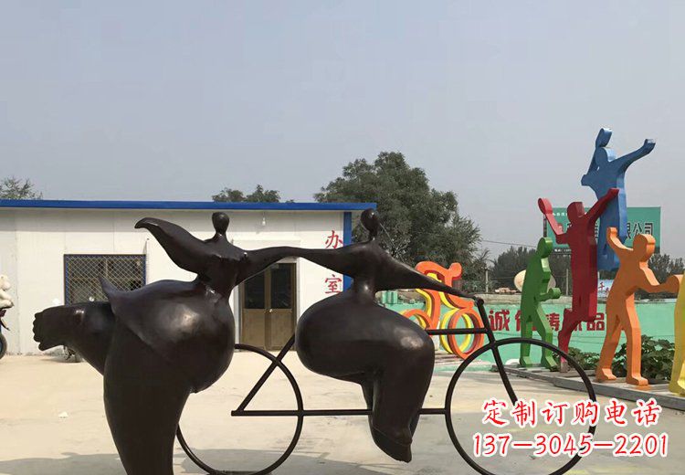 湖南青春无悔,精致自行车雕塑