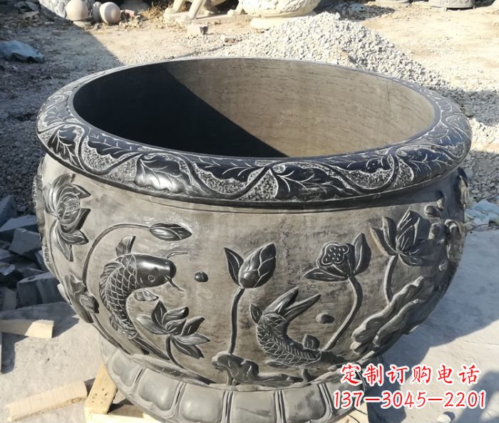 湖南公园青石仿古连年有余石浮雕荷花水缸