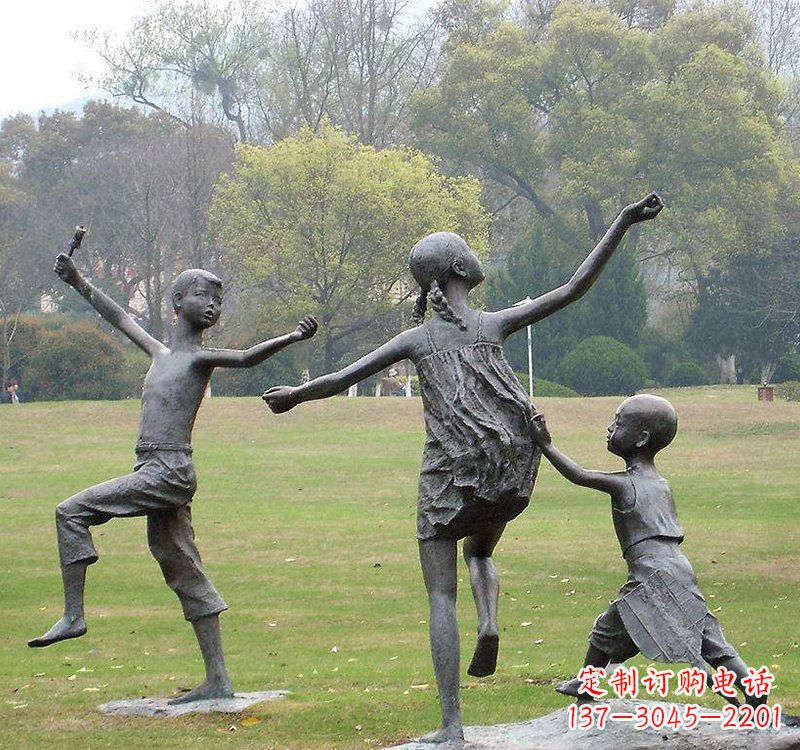 湖南公园人物放风筝的儿童铜雕
