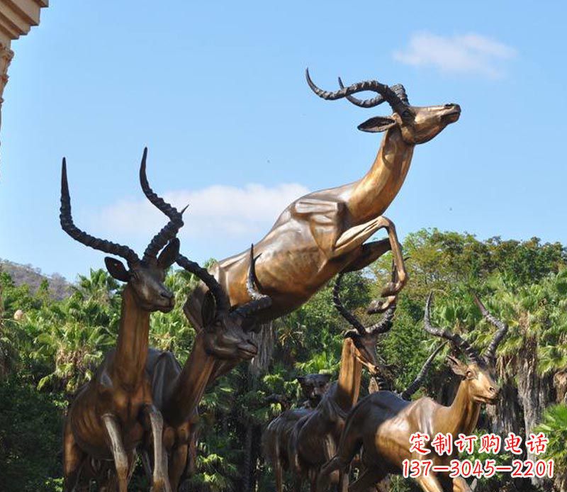 湖南立体雕塑——羚羊奔跑
