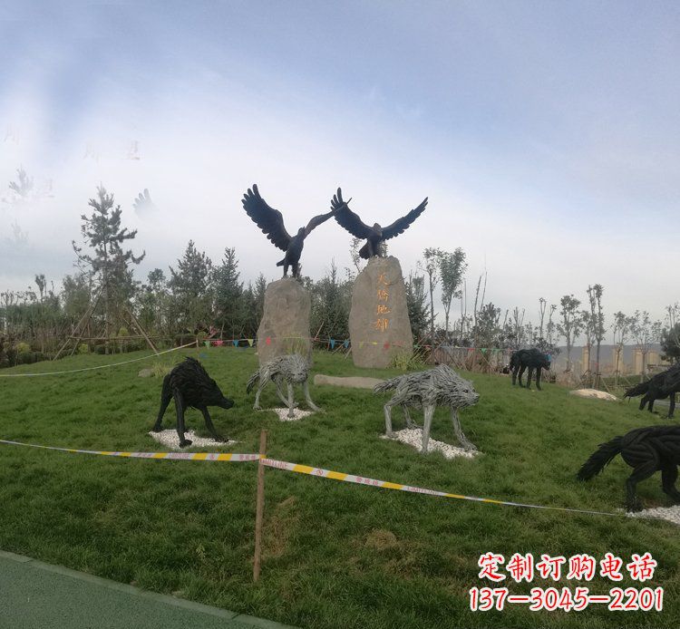 湖南令人惊叹的老鹰雕塑
