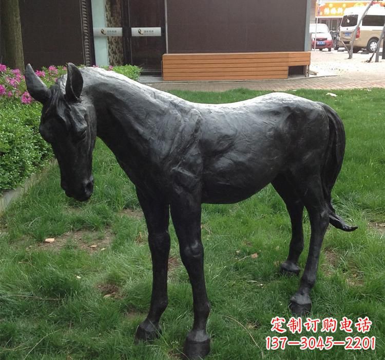 湖南大型雕塑装置——马雕塑