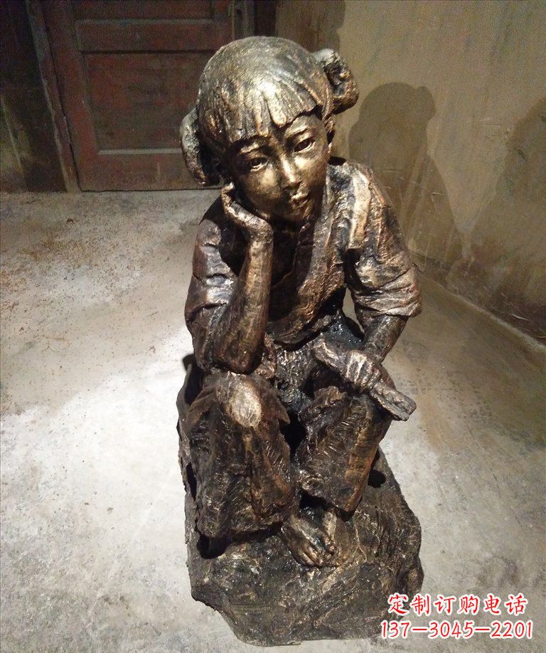 湖南童真美丽的小女孩铜雕