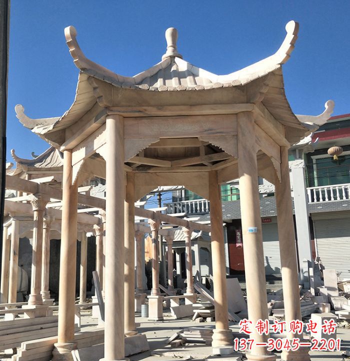 湖南公园晚霞红凉亭雕塑