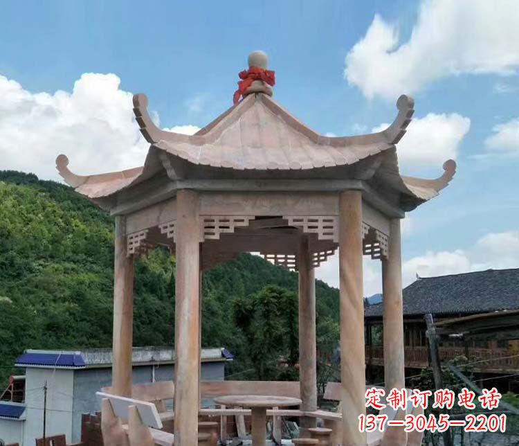 湖南一流的公园晚霞红六角石雕凉亭