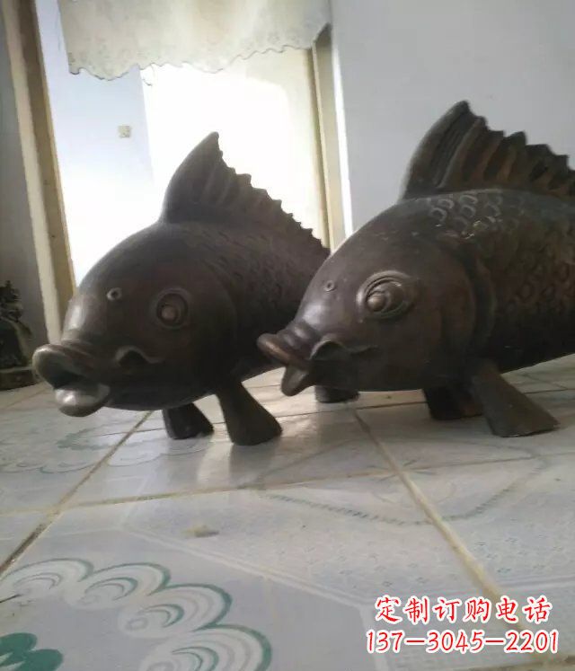 湖南公园小鱼景观动物铜雕
