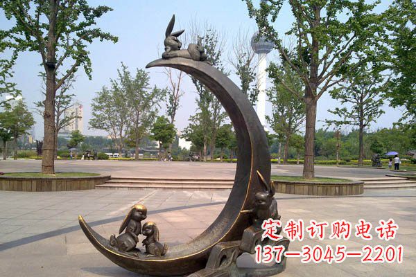 湖南公园月亮和玉兔铜雕