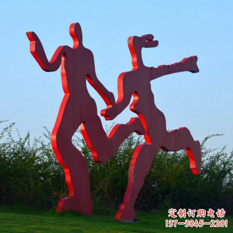 湖南公园运动人物奔跑的情侣剪影雕塑