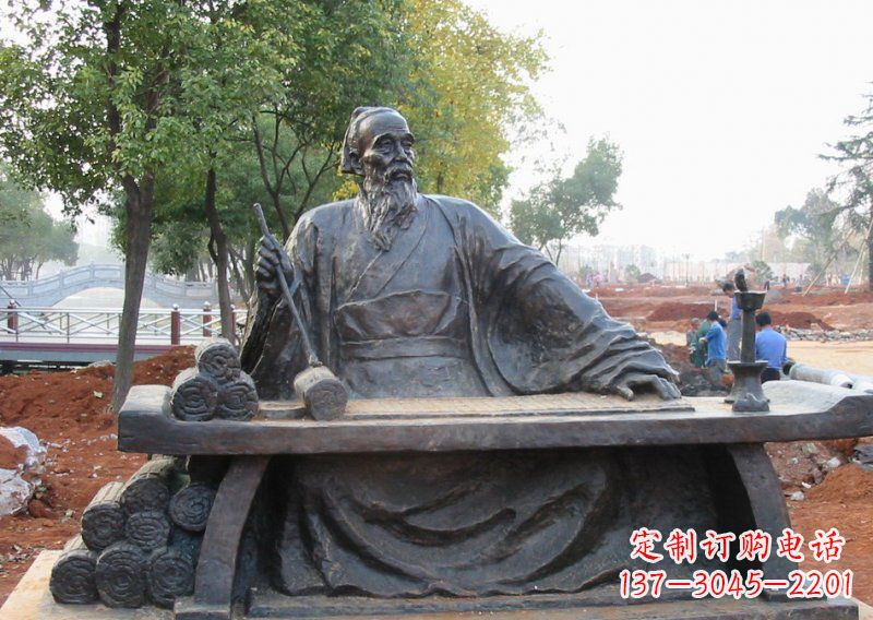 湖南用传统工艺精心雕刻的张仲景铜雕