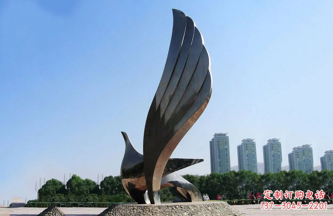湖南中领雕塑:不锈钢抽象鸽子雕塑