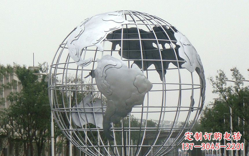 湖南金属太空,伊中领雕塑的不锈钢地球雕塑;