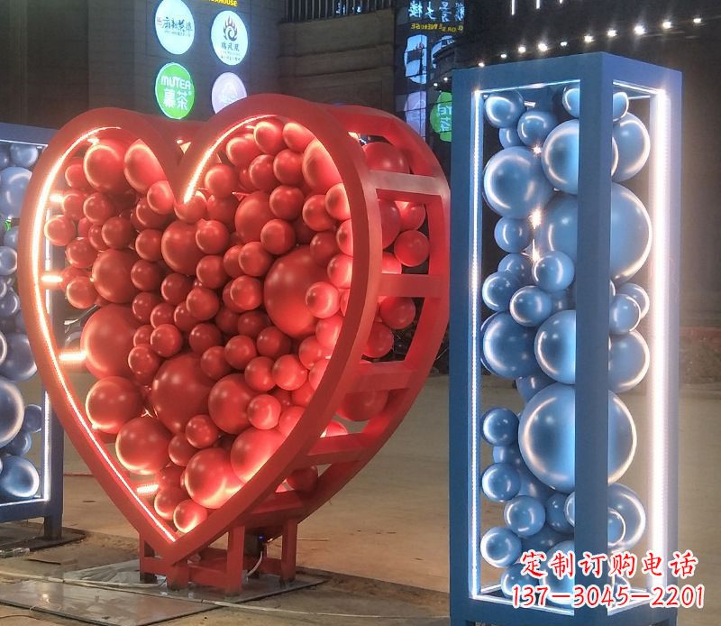 湖南艺术级不锈钢字母雕塑