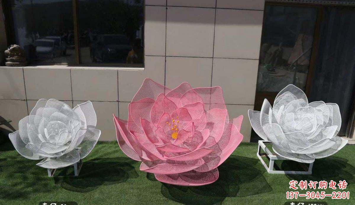 湖南广场不锈钢荷花雕塑