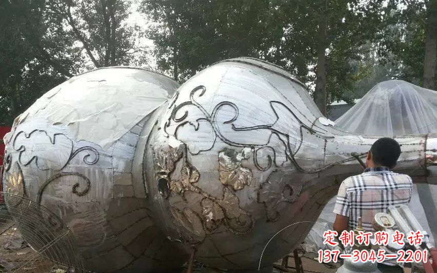 湖南分外精美的不锈钢葫芦雕塑