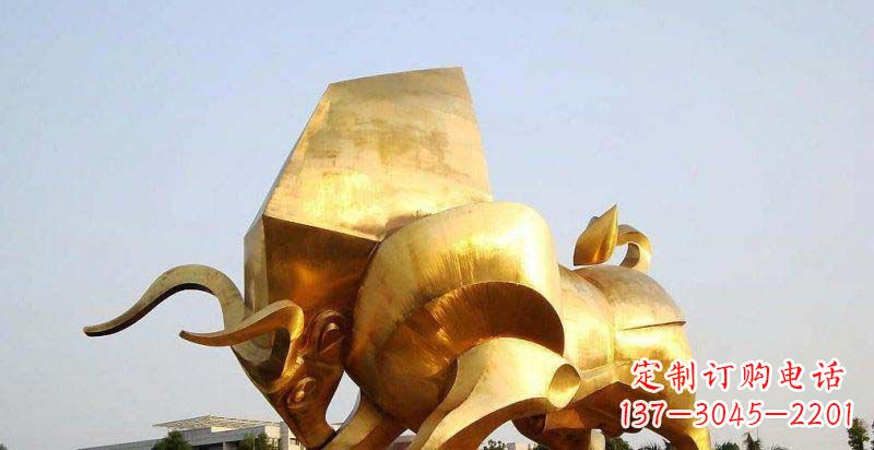 湖南广场抽象牛动物铜雕